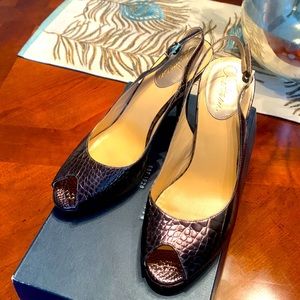 Beautiful Cole Haan Bronze Peep Toe Sandals